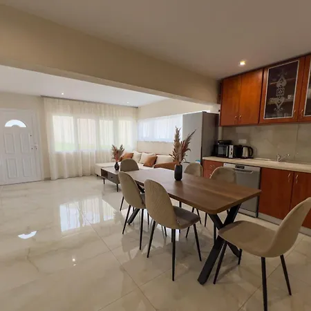 Loridis Apartmán Prínos